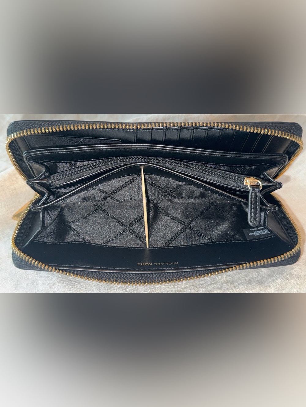Michael Kors Black Saffiano Leather Zip Around Wristlet Wallet - Picture 14 of 14